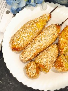 Hình của món Corndog xúc xích gà Eat clean.
