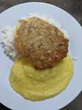 Puré de papa amarilla con croquetas de atún