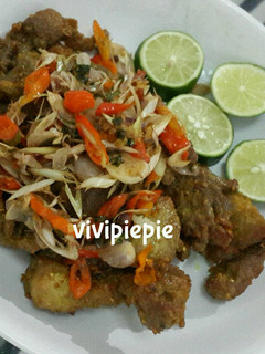 Foto resep Daging babi goreng sambal matah (non halal)