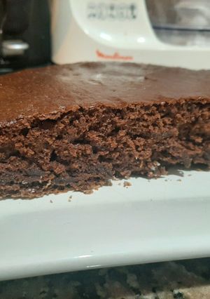 Una foto de Bizcocho húmedo de chocolate vegano