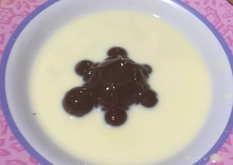 Puding Coklat Tenggelam Bersama Vla