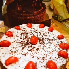 A picture of Snow Forest Cake.