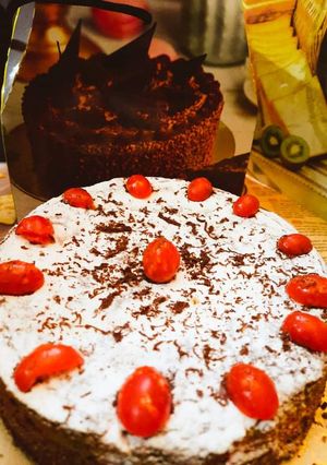 A picture of Snow Forest Cake.