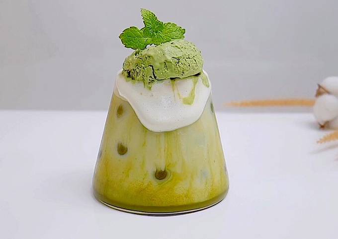 Cara bikin Milk Greentea With Ice Cream Topping / Matcha Latte Cara bikin Milk Greentea With Ice Cream Topping / Matcha Latte