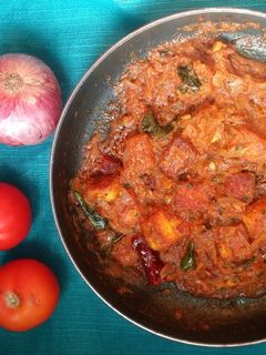 கடாய் பன்னீர் கிரேவி (Kadaai paneer gravy recipe in tamil) செய்முறை முக்கிய புகைப்படம்