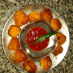 A picture of Paneer balls.