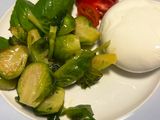 Caprese con cavoletti di Bruxelles