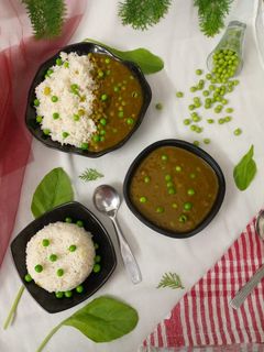पालक मटर का निमोना (Palak Matar ka nimona recipe in Hindi) रेसिपी मुख्य फोटो