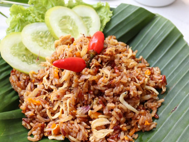 Bagaimana Menyiapkan Nasi Goreng Ikan Teri Medan, Lezat Sekali