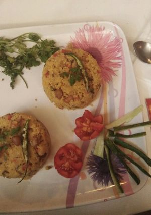मिक्स वेज उपमा (Mix veg Upma recipe in Hindi) रेसिपी मुख्य फोटो