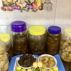 A picture of Lemons Khatta-Meetha Pickle.
