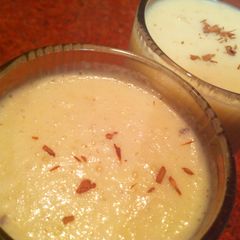 Apple-Cinnamon-Banana smoothie A picture of Apple-Cinnamon-Banana smoothie.