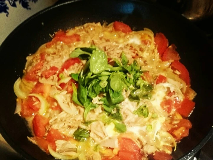 Easy Steps to Prepare Recipes Tuna and Scrambled Egg Stir Fry the Delicious So Delicious.