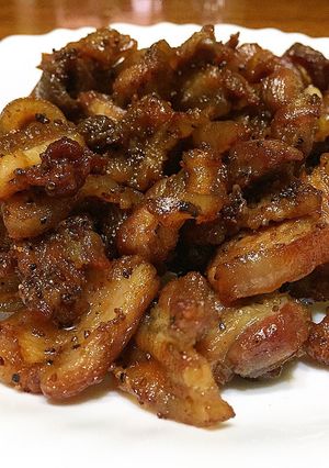 รูปของ หมูสามชั้นคั่วกะปิพริกไทยดำ