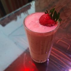 A picture of Strawberry and Mix Berries Smoothie.