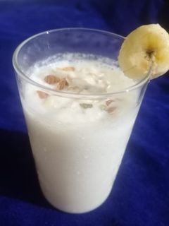 बनाना शेक (Banana shake recipe in Hindi) रेसिपी मुख्य फोटो