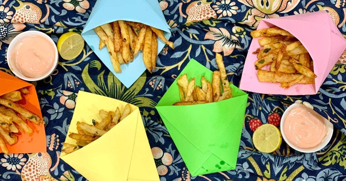 Killer Garlic fries 🍟 Recipe by Ruqaiya Shahid Cookpad