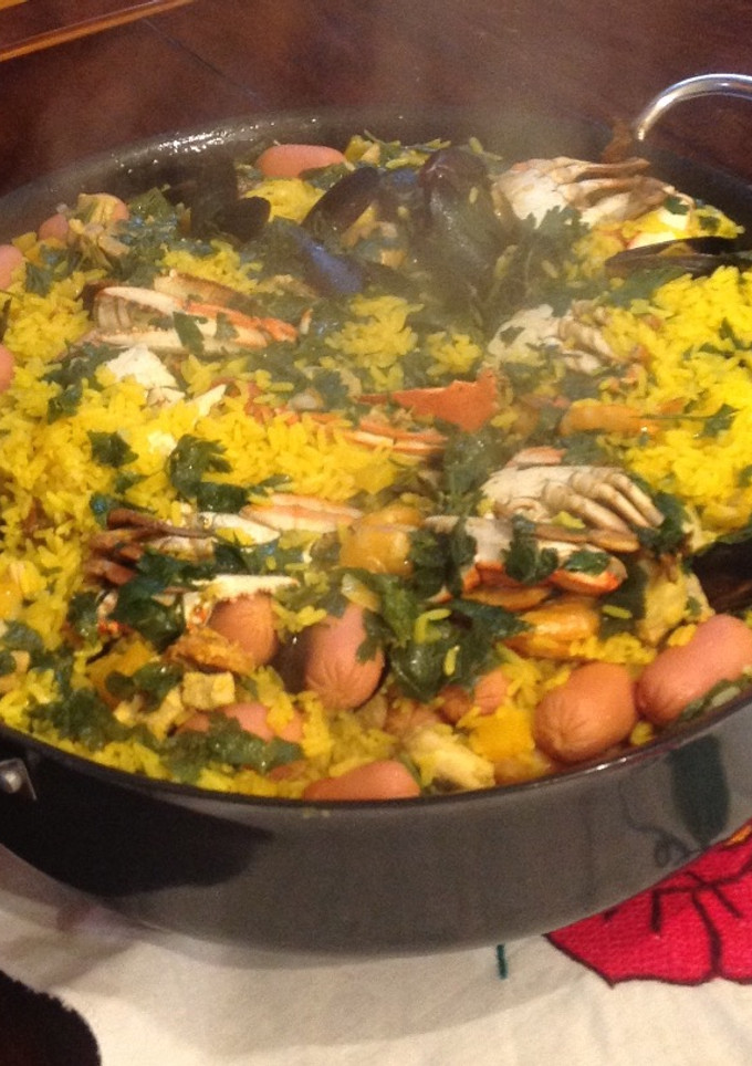 Una foto de Paella