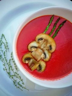 Una foto de Crema de remolacha a mi manera