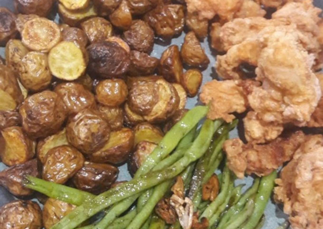 Friedchicken w/ shining shimmering splendid grilledpotato & bean