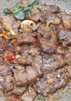 Foto resep 38. Oseng Lidah n Kuping Babi