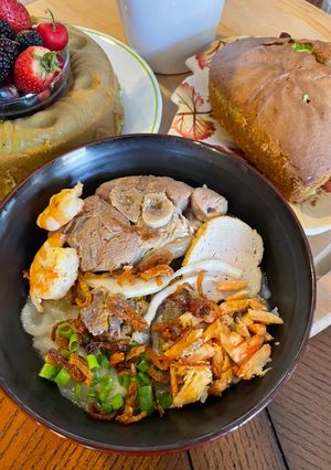 Hình của món Bánh canh cua giò heo.