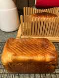 Pan de leche y mantequilla con masa madre