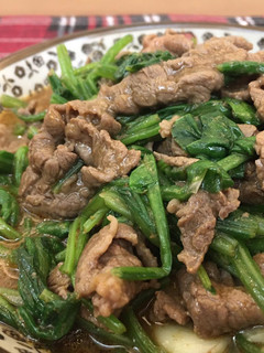 菠菜炒沙茶牛肉 的食譜成品照片