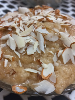 રાજગરા નો શીરો (Rajgira Sheera Recipe In Gujarati) રેસીપી મુખ્ય ફોટો