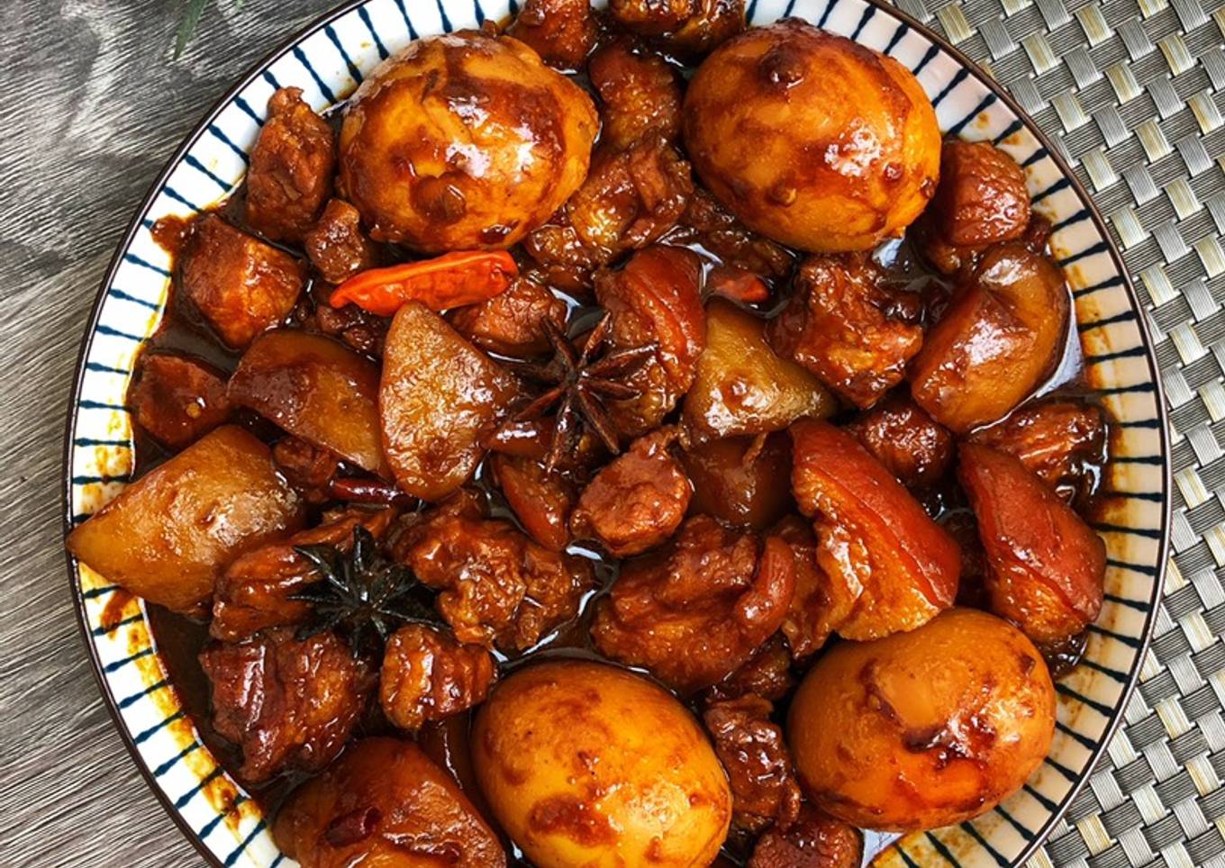 BABI KECAP (PORK BRAISED with SOY SAUCE)