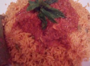 صورة لوصفة رز تونسي مع صلصه لحم مفروم 😋