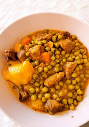 Una foto de Guisantes con ternera🥣