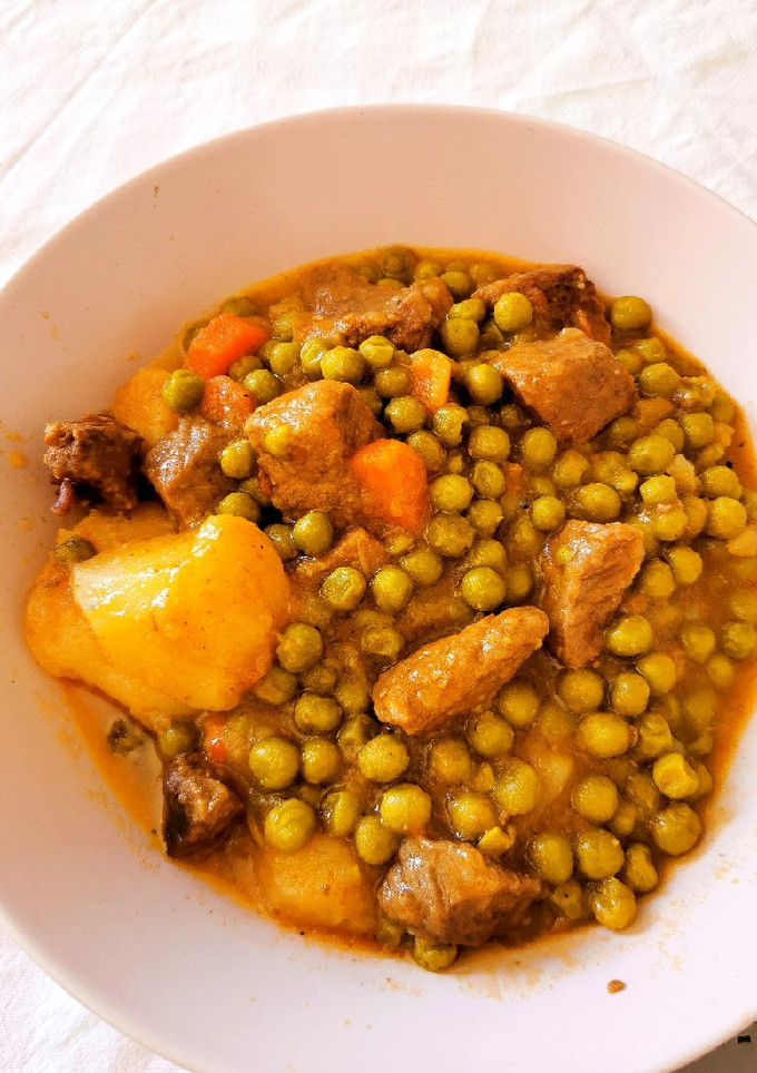 Una foto de Guisantes con ternera🥣