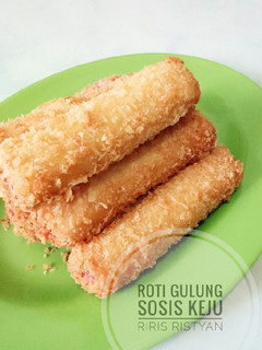 Foto resep Roti Gulung Sosis Keju