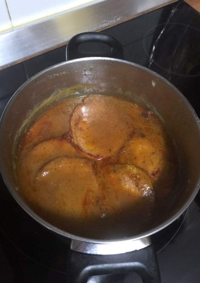 Una foto de Lomo adobado en salsa - Receta tradicional