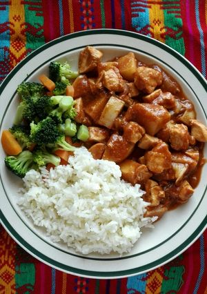 Una foto de Pollo en salsa (el pato)