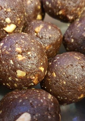 Una foto de Masitas de frutos secos y cacao