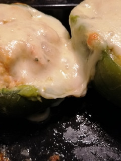 Una foto de Zapallitos rellenos de pollo con muzarella