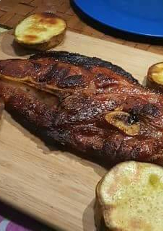 Una foto de Pierna cerdo y batata a la parrilla