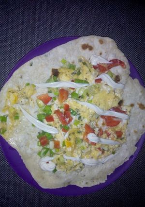 Reggeli rántottás tortilla recept fotója