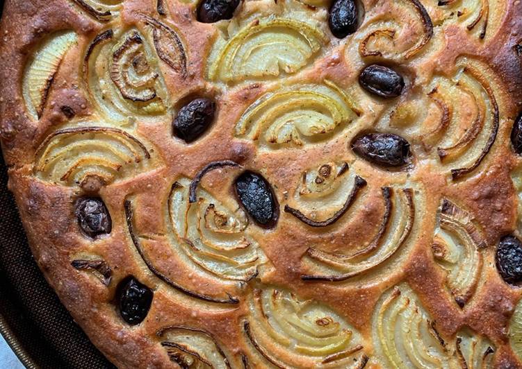 Recipe of Award-winning Focaccia di cipolle e olive