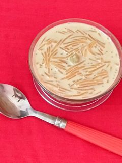 নলেন গুড়ের সিমুইয়ের পায়েস(Nolen gurer simuier payes recipe in Bengali) রেসিপির প্রধান ছবি