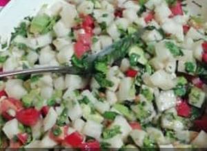 Una foto de Ceviche de jícama