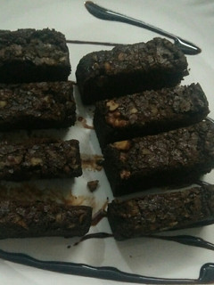 A picture of Walnut brownie.