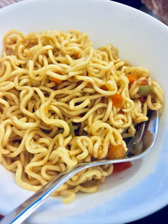 صورة لوصفة اندومي بالخضار 🍜