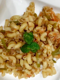 A picture of Keema Macroni.