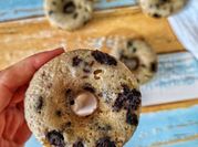 Una foto de donuts microondas avena