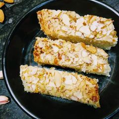A picture of Mawa cake.