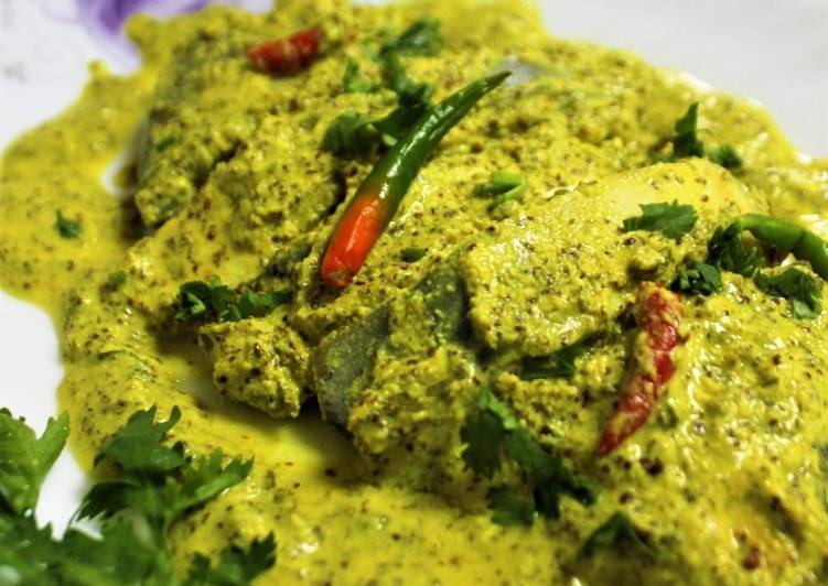 How to Make Homemade Bhapa Shorshe Pomfret