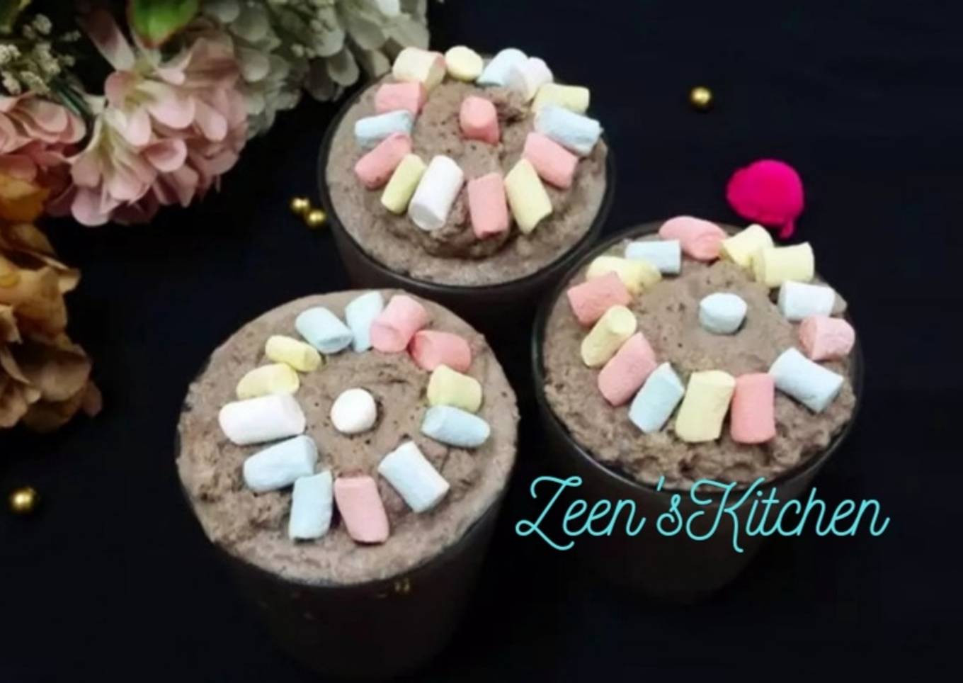 Drinking or Hot Chocolate With Marshmallows